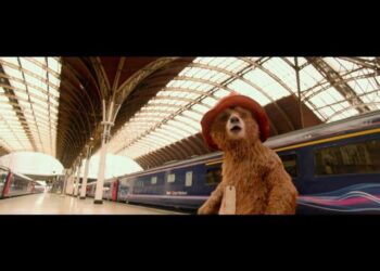 A young English boy befriends a talking bear he finds at a London train station. A live-action feature based on the series of popular children's books by Michael Bond.