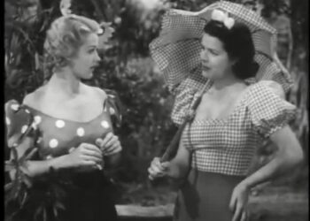 The goings-on in the rural Southern community of Dogpatch, USA.