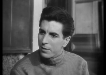 A young priest taking over the parish at Ambricourt tries to fulfill his duties even as he fights a mysterious stomach ailment.