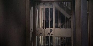A Dandy in Aspic: Book vs. Film - Summary & Analysis