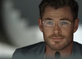 In the near future, convicts are offered the chance to volunteer as medical subjects to shorten their sentence. One such subject for a new drug capable of generating feelings of love begins questioning the reality of his emotions.