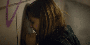 Axolotl Overkill: Book vs. Film - Summary & Analysis