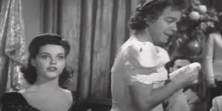 Blondie Goes Latin: Book vs. Film - Summary & Analysis