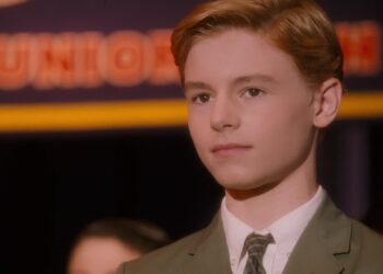 Despite their many differences, romance blooms between 8th grader Juli Baker (Carroll) and the boy she's liked since elementary school, Bryce Loski (McAuliffe).