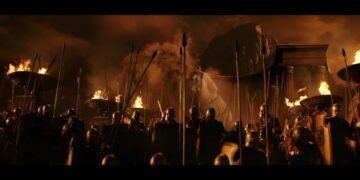 Both man and myth, Hercules leads a band of mercenaries to help end a bloody civil war in the land of Thrace and return the rightful king to his throne.