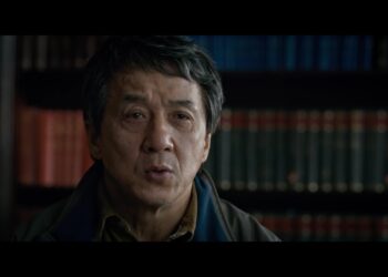 A humble businessman with a buried past seeks justice when his daughter is killed in an act of terrorism. A cat-and-mouse conflict ensues with a government official, whose past may hold clues to the killers' identities.