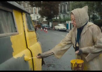 After Miss Shepherd, a woman of uncertain origins, ""temporarily"" parks her van in Alan Bennett's London driveway, what begins as a begrudged favor becomes a relationship that will change both their lives.