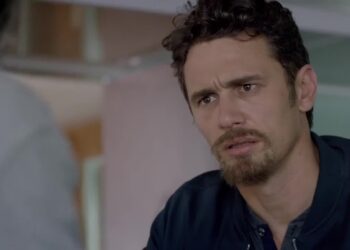 High school teacher Jake Epping travels back in time to prevent the assassination of President John F. Kennedy - but his mission is threatened by Lee Harvey Oswald, falling in love, and the past itself, which doesn't want to be changed.