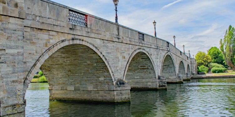 A view near the Chertsey Bridge along the brickwork arches