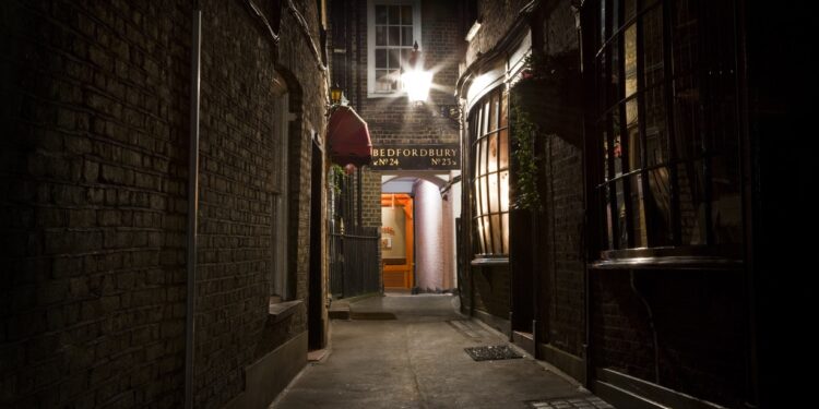 An old fashioned London Alleyway in the city.