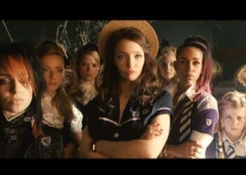 St Trinian's 2: The Legend of Fritton's Gold: Book vs. Film - Summary & Analysis
