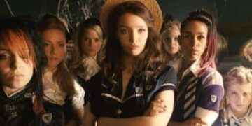 St Trinian's 2: The Legend of Fritton's Gold: Book vs. Film - Summary & Analysis