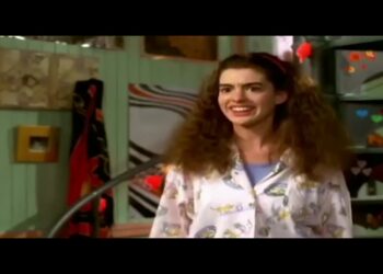 The Princess Diaries: Book vs. Film - Summary & Analysis