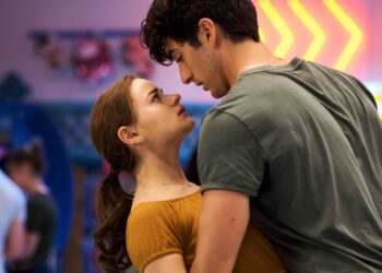 The Kissing Booth 2: Book vs. Film - Summary & Analysis