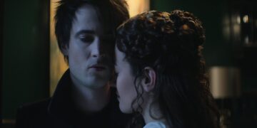 The Sandman: Book vs. TV Series - Summary & Analysis