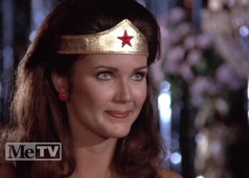 Wonder Woman: Book vs. TV Series - Summary & Analysis