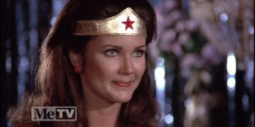 Wonder Woman: Book vs. TV Series - Summary & Analysis