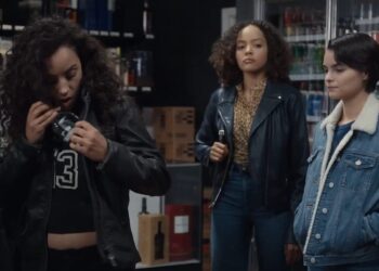 Trinkets: Book vs. TV Series - Summary & Analysis