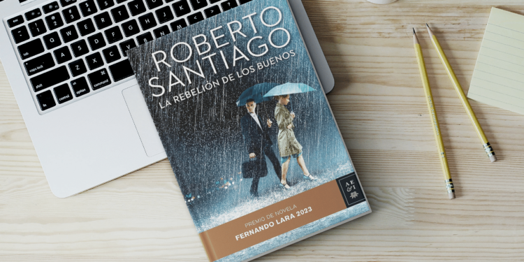 Exploring the Cinematic World of Roberto Santiago