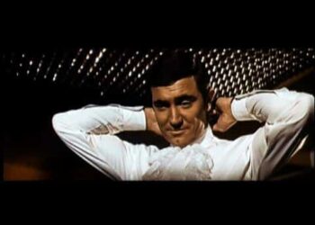 On Her Majesty's Secret Service: Book vs. Film - Summary & Analysis